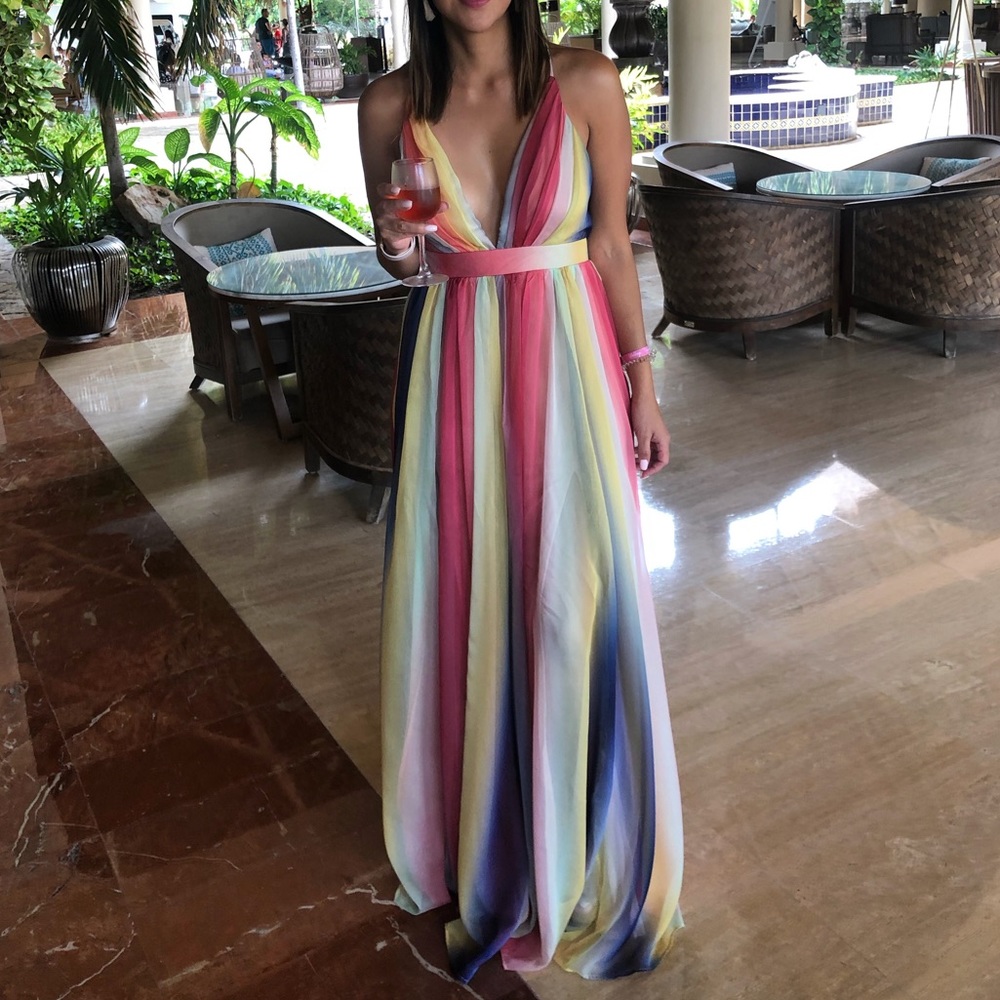 Windsor prom maxi dress. V-neckline summer dress perfect for special occasions.